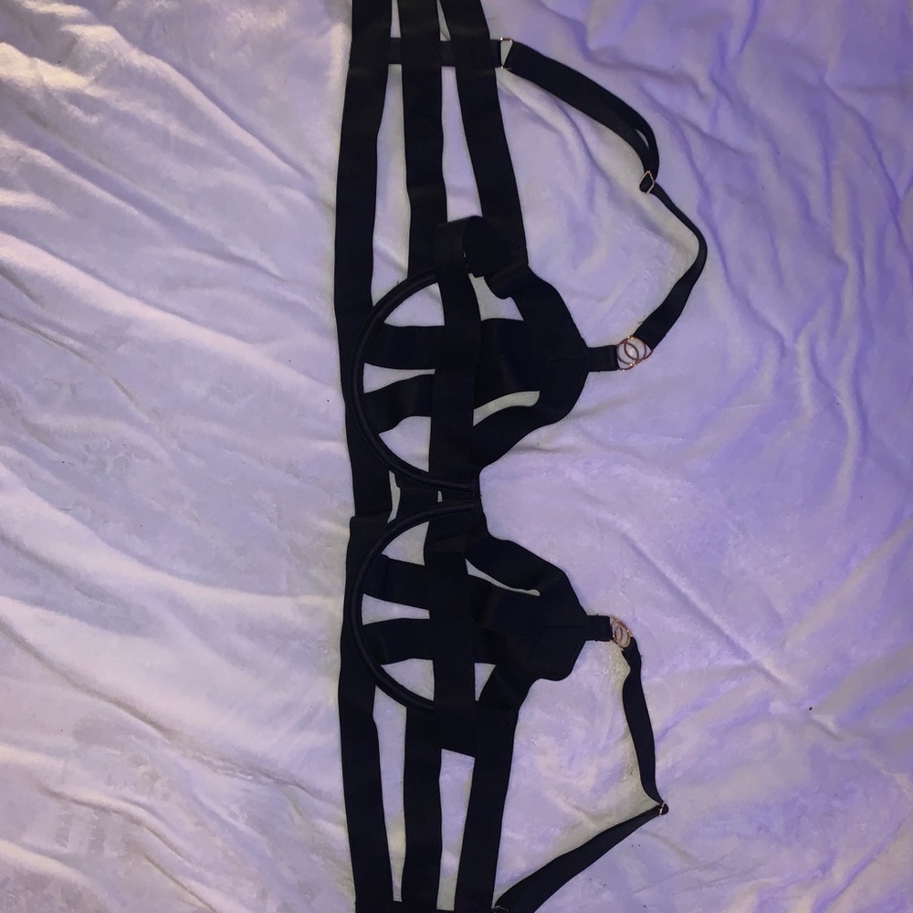 NWT VS BONDAGE BRA